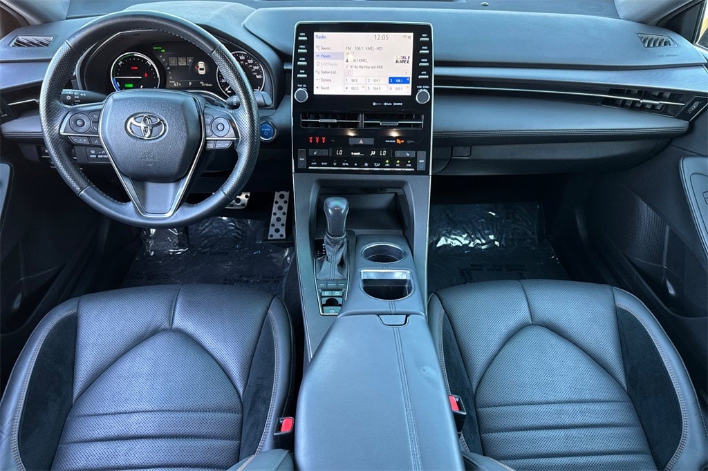 2022 Toyota Avalon Hybrid XSE
