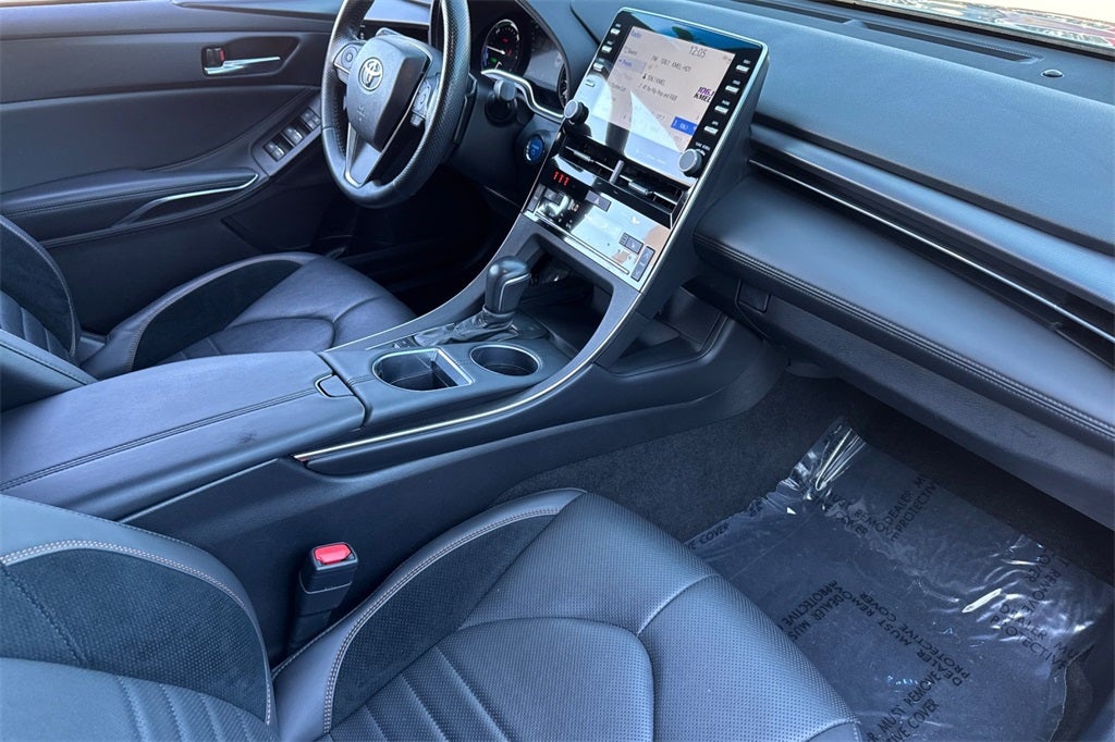 2022 Toyota Avalon Hybrid XSE