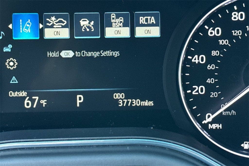 2022 Toyota Avalon Hybrid XSE