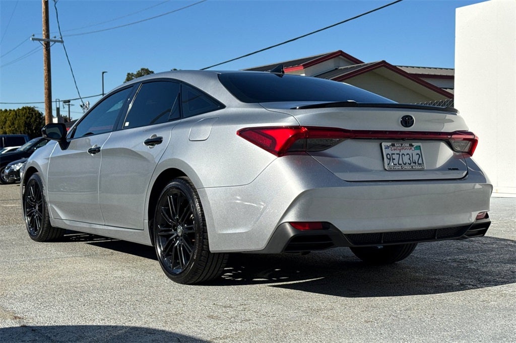 2022 Toyota Avalon Hybrid XSE