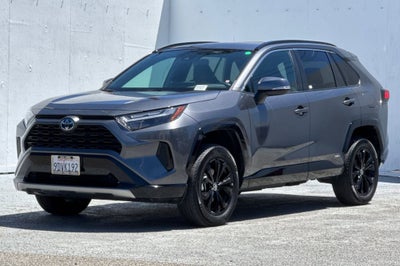 2022 Toyota RAV4 Hybrid SE