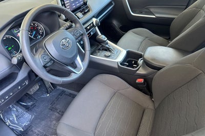 2022 Toyota RAV4 Hybrid SE