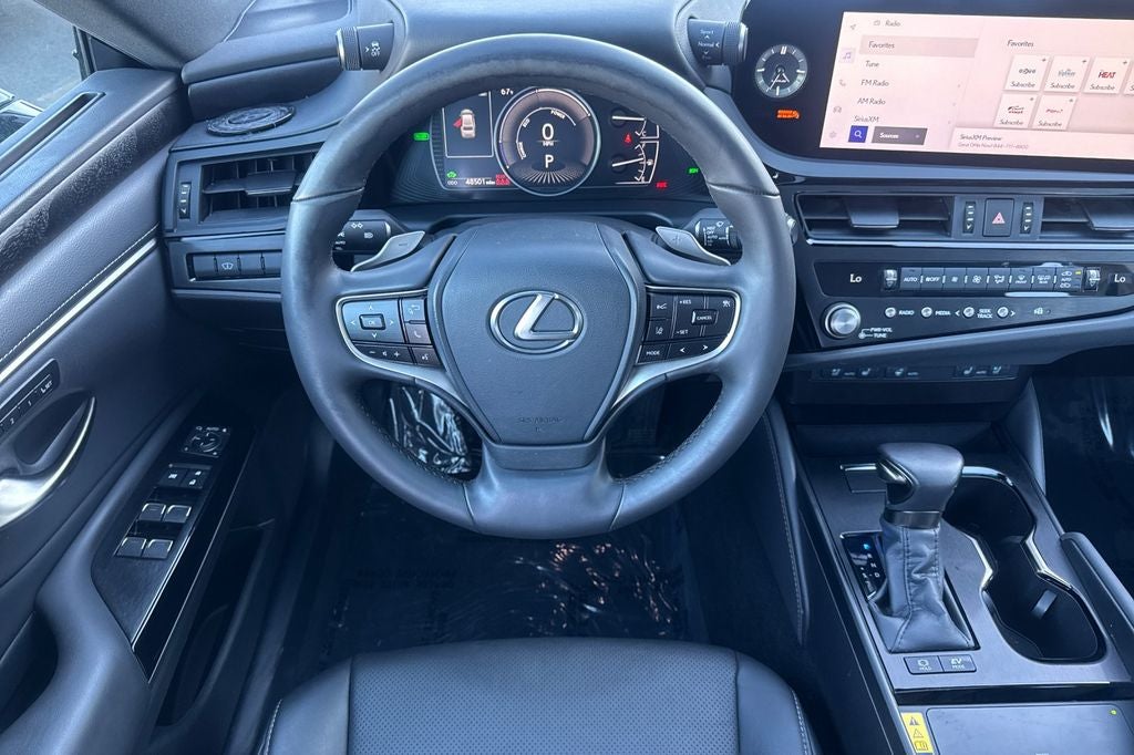 2025 Lexus ES ES 300h