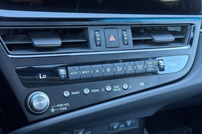 2025 Lexus ES ES 300h