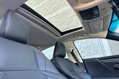 2024 Lexus ES 300h