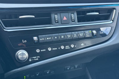 2024 Lexus ES 300h