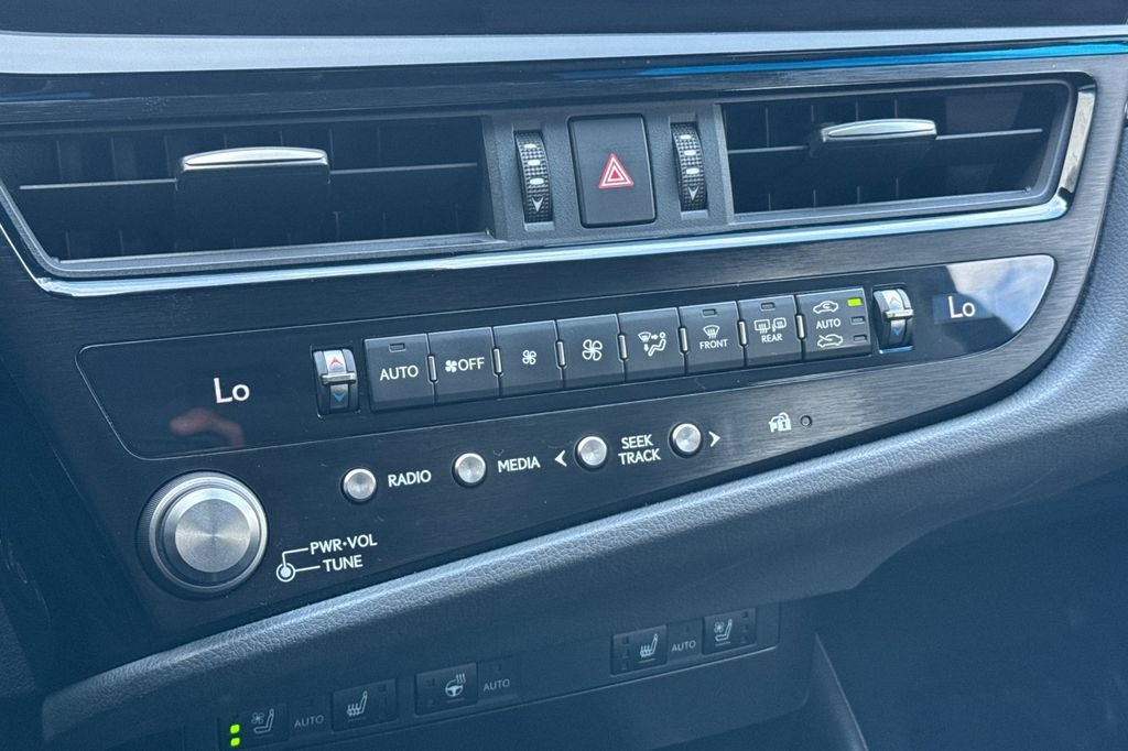 2024 Lexus ES 300h