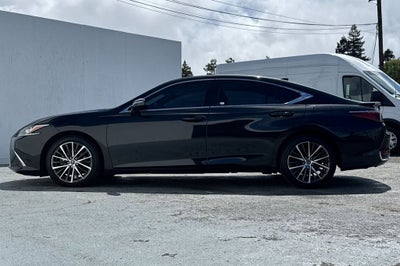 2024 Lexus ES 300h