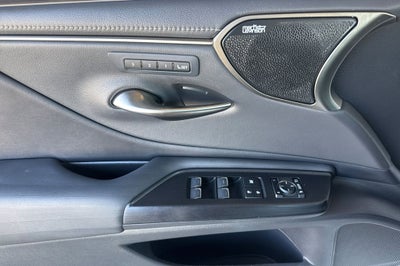 2021 Lexus ES 300h Luxury