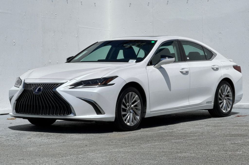 2021 Lexus ES 300h Luxury