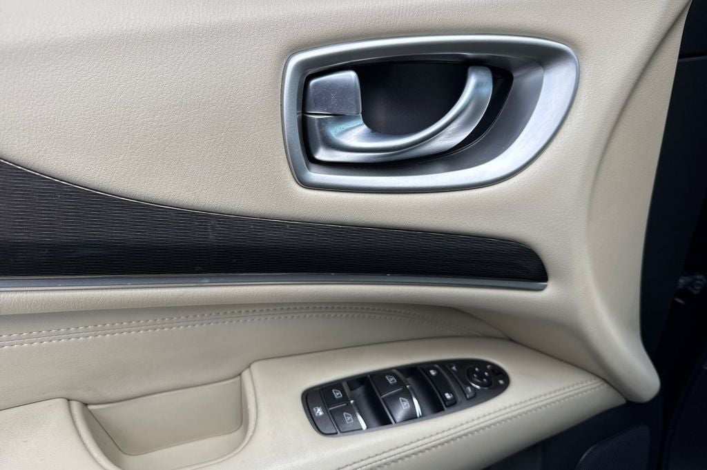 2016 INFINITI QX60 Base