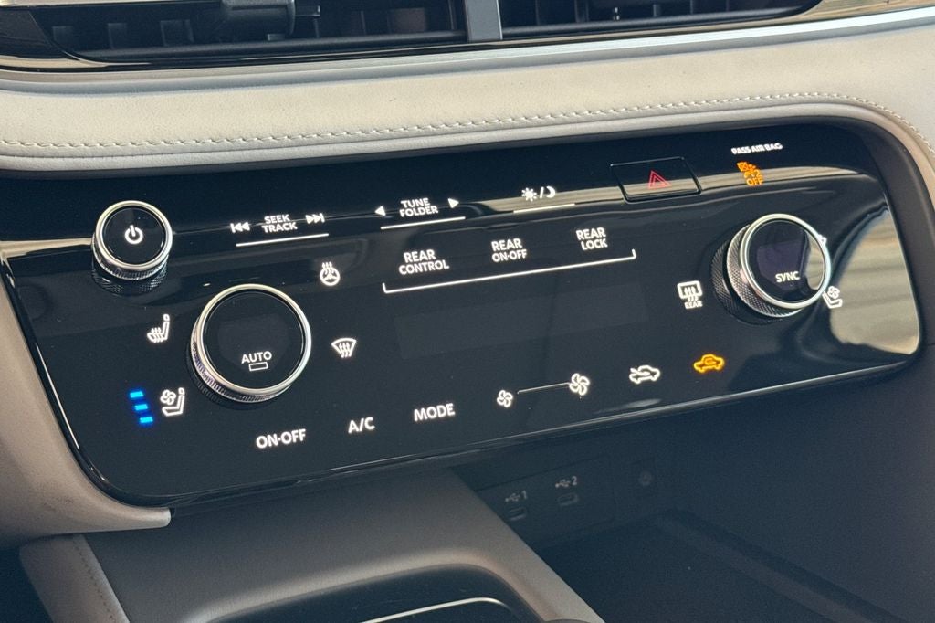 2026 INFINITI QX60 LUXE