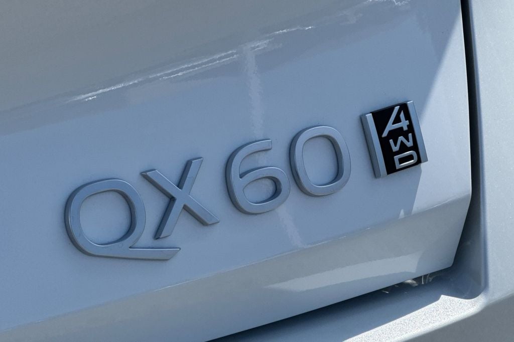 2026 INFINITI QX60 LUXE