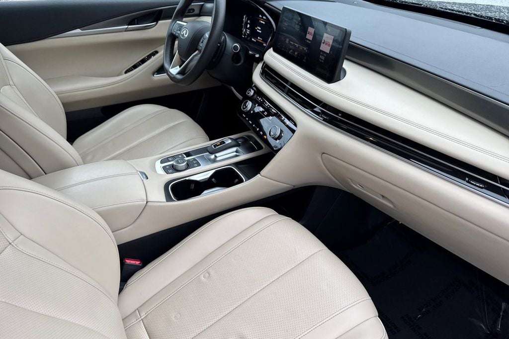 2025 INFINITI QX60 LUXE