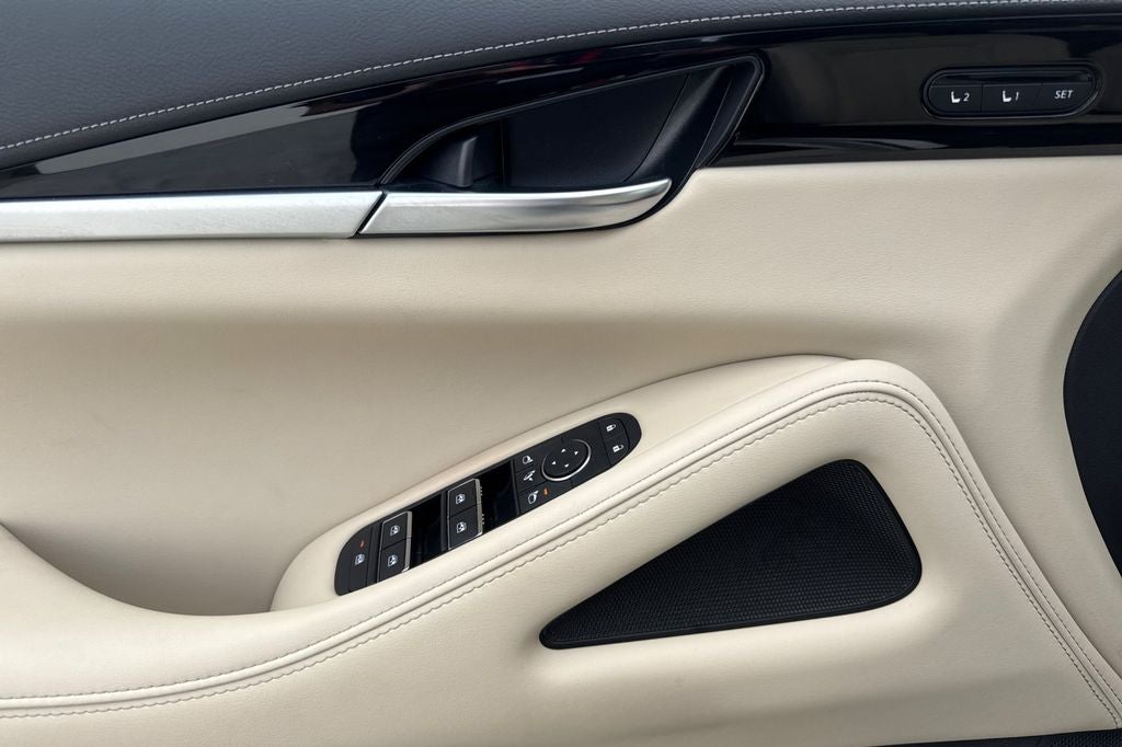 2023 INFINITI QX60 PURE