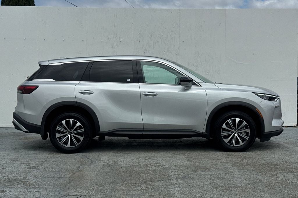 2023 INFINITI QX60 PURE
