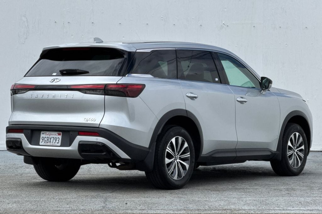 2023 INFINITI QX60 PURE