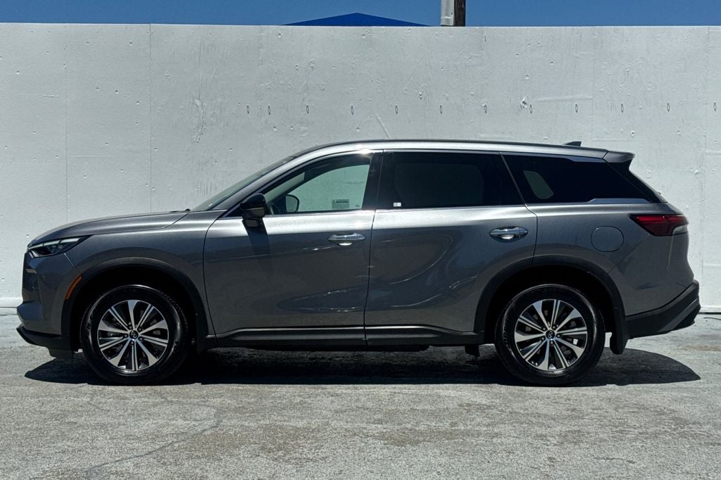 2023 INFINITI QX60 PURE