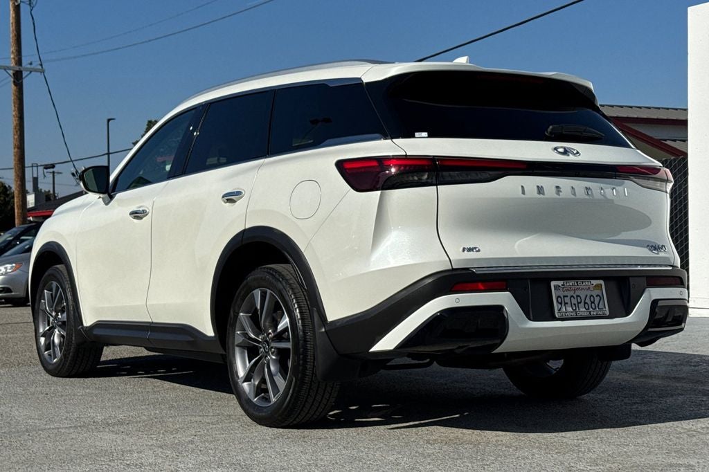 2023 INFINITI QX60 LUXE