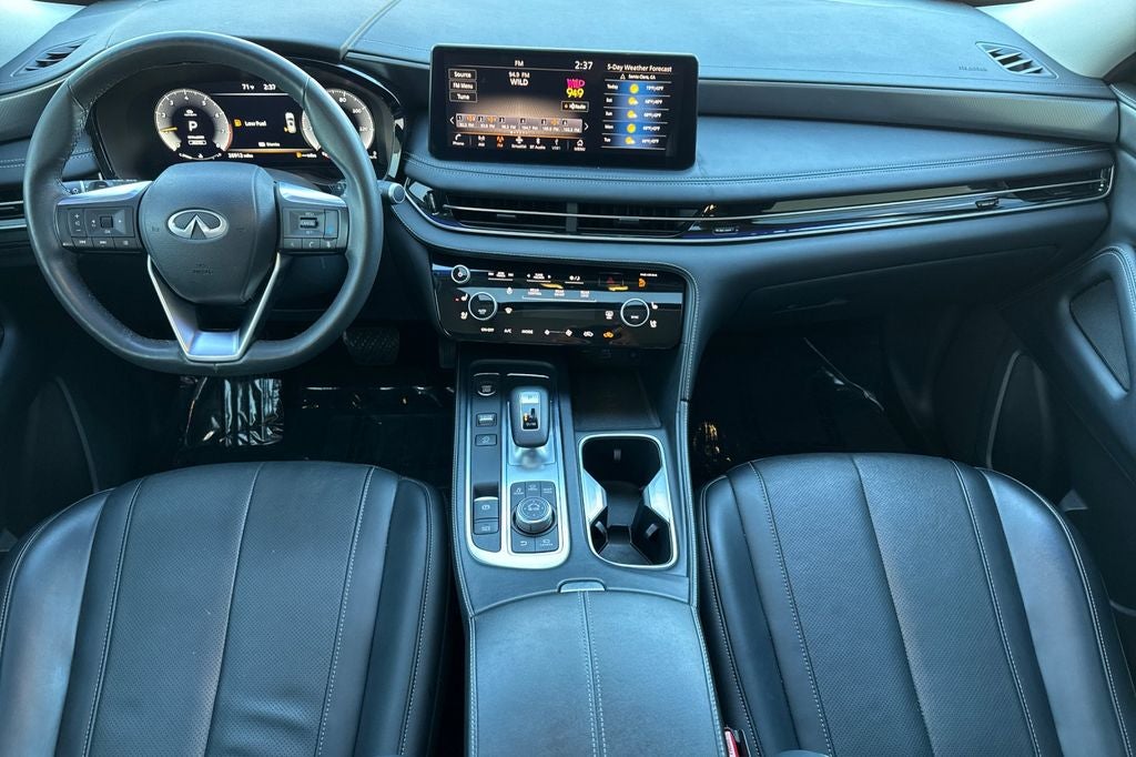 2023 INFINITI QX60 LUXE