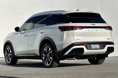 2023 INFINITI QX60 LUXE