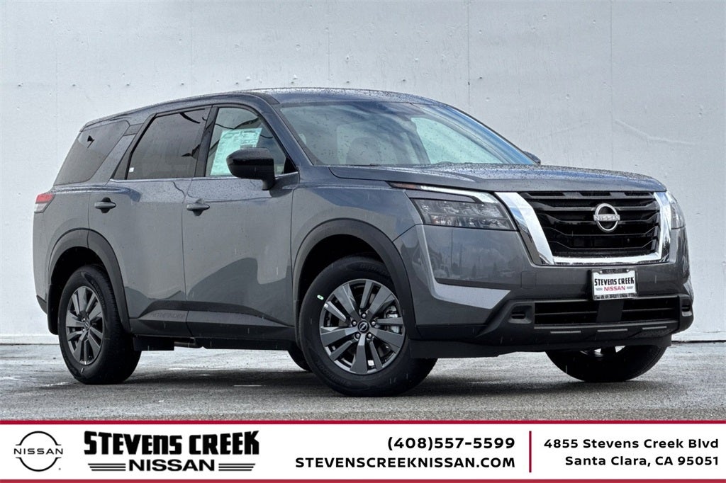 2025 Nissan Pathfinder S