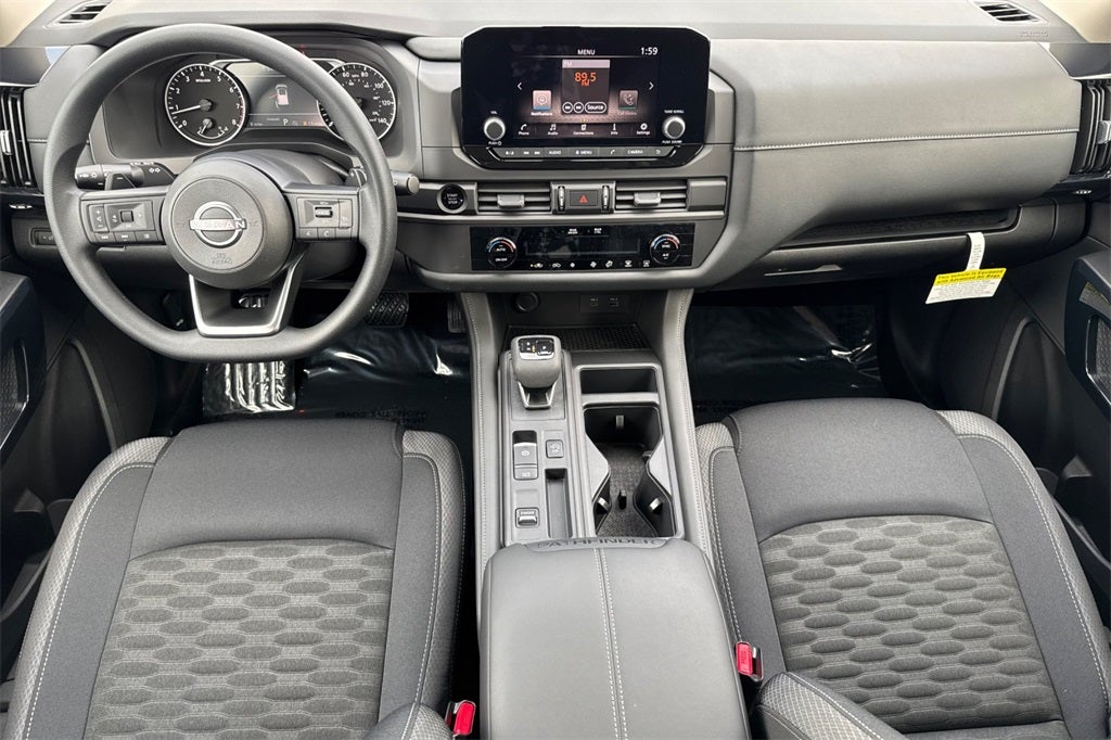 2025 Nissan Pathfinder S