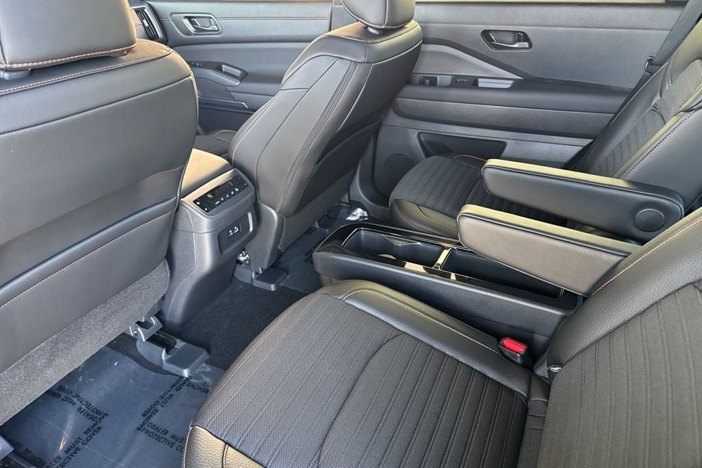2025 Nissan Pathfinder Rock Creek