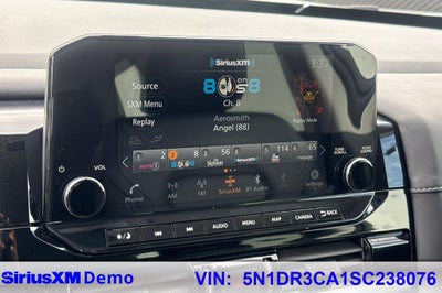 2025 Nissan Pathfinder SL