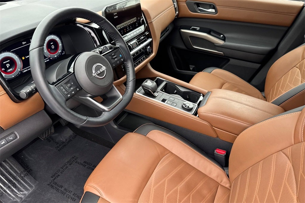 2024 Nissan Pathfinder Platinum