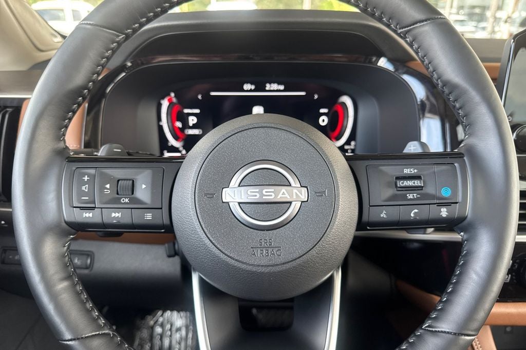 2025 Nissan Pathfinder Platinum