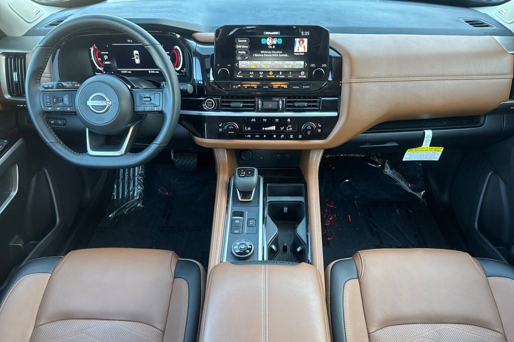 2024 Nissan Pathfinder Platinum