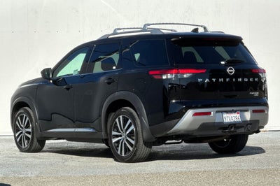 2024 Nissan Pathfinder Platinum