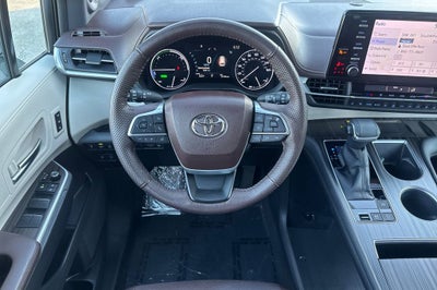 2022 Toyota Sienna Platinum 7 Passenger