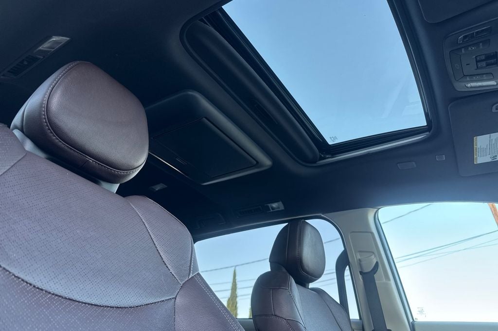 2022 Toyota Sienna Platinum 7 Passenger