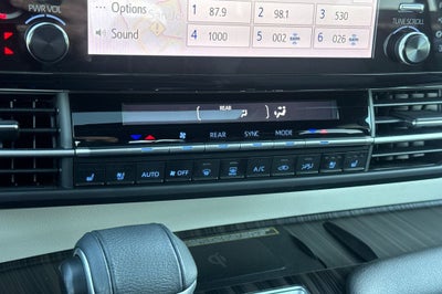 2022 Toyota Sienna Platinum 7 Passenger