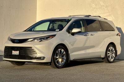 2022 Toyota Sienna Platinum 7 Passenger