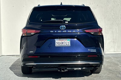 2022 Toyota Sienna Platinum 7 Passenger