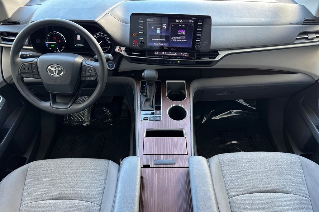 2024 Toyota Sienna LE 8 Passenger