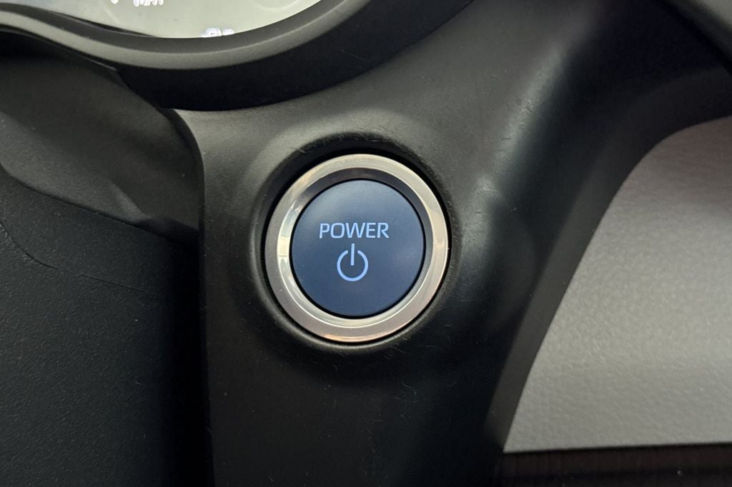 2024 Toyota Sienna LE 8 Passenger