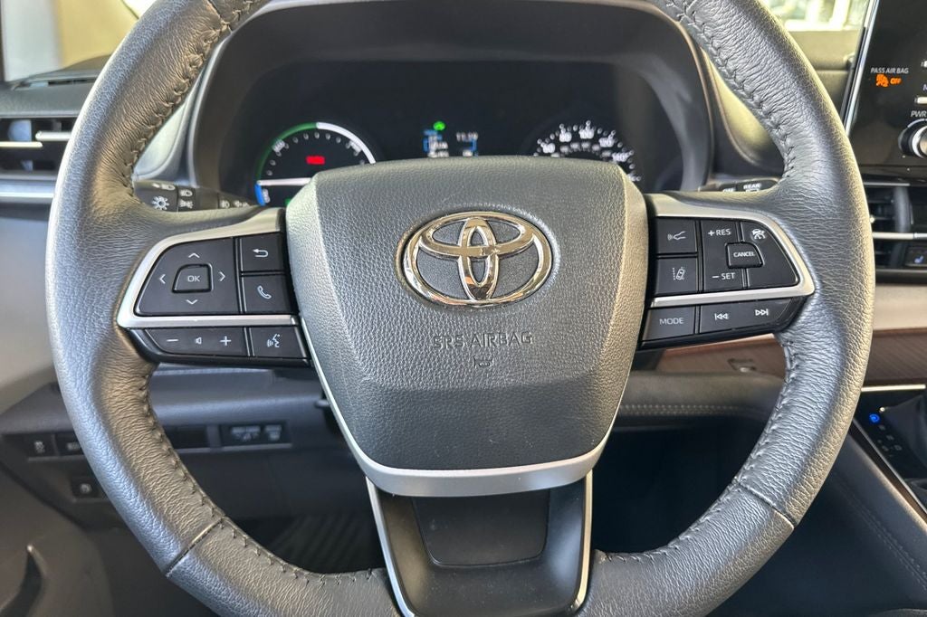 2024 Toyota Sienna XLE 7 Passenger