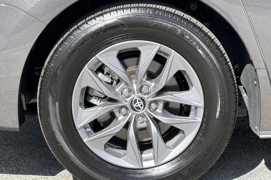 2024 Toyota Sienna XLE 7 Passenger