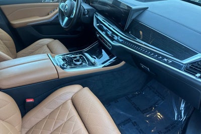 2024 BMW X7 xDrive40i