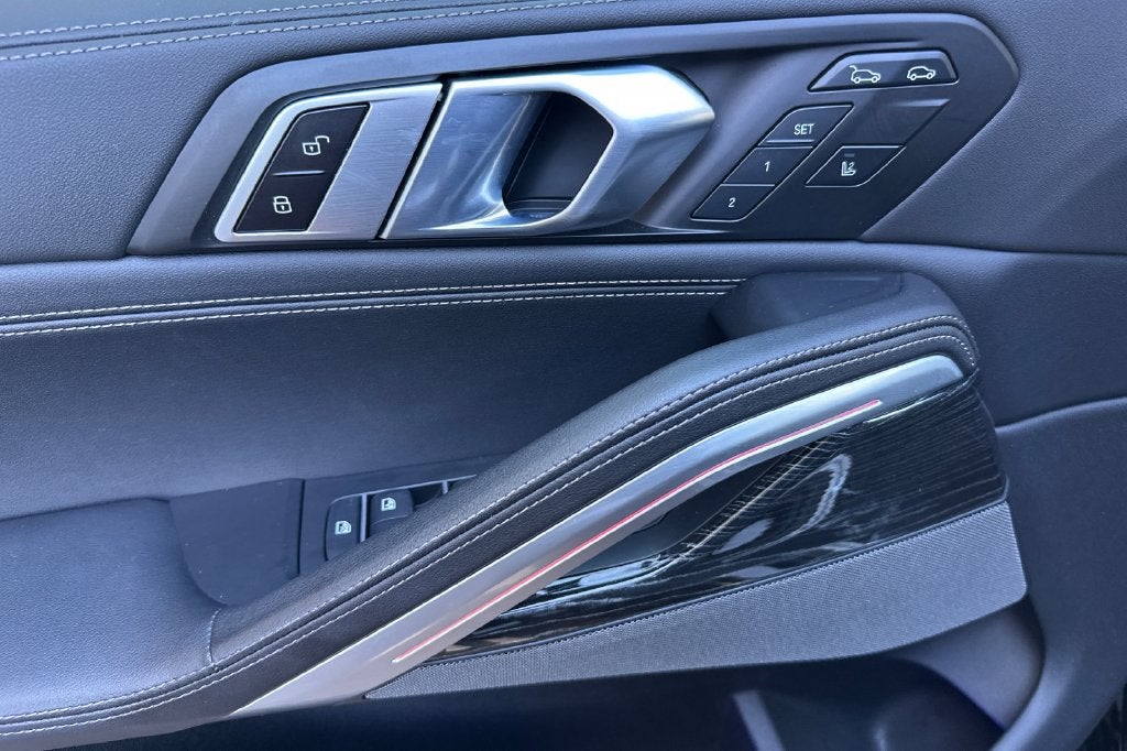 2024 BMW X6 xDrive40i