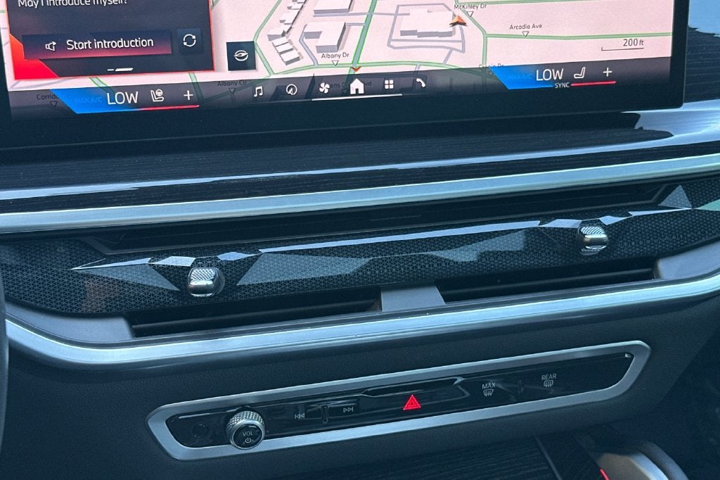 2024 BMW X6 xDrive40i