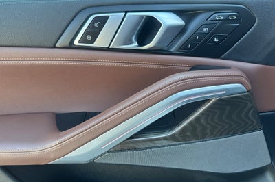 2023 BMW X6 xDrive40i