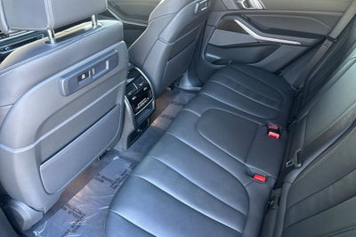 2021 BMW X5 M50i