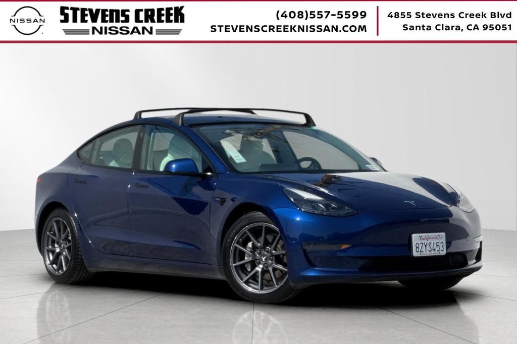 2022 Tesla Model 3 Standard Range Plus's photo