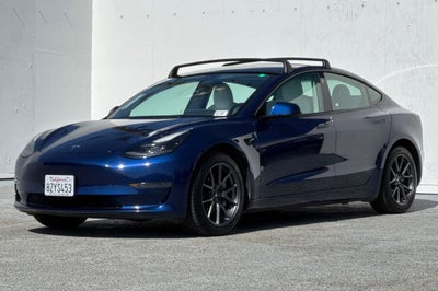 2022 Tesla Model 3 .