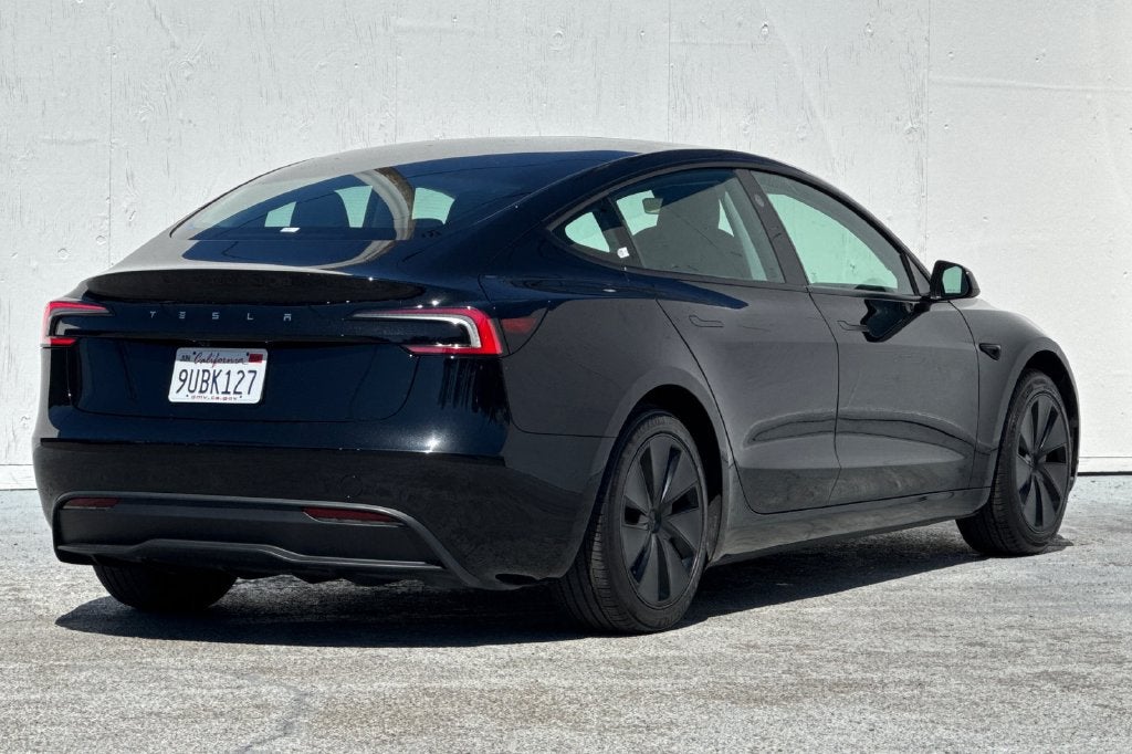2025 Tesla Model 3 Long Range